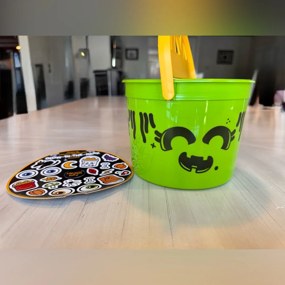 2025 McDonald’s Halloween Boo Bucket – Green Goblin Face Design